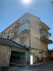 Foto Abitazione di tipo economico di 150 mq  in vendita a Montalto Uffugo - Rif. 4449160