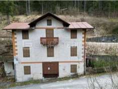 Foto Abitazione di tipo economico di 177 mq  in vendita a Lorenzago di Cadore - Rif. 4454618