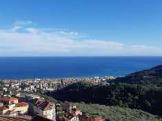 Foto Alassio, Frazione Moglio, vendesi grande monolocale con balcone vista mare.