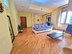 Foto Appartamento di 120 m con 3 locali in vendita a Milano