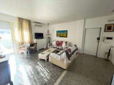 Foto Appartamento in Vendita, 3 Locali, 113 mq (Viale Calabria)