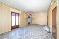 Foto Appartamento in vendita a Aci Sant'Antonio - 5 locali 150mq