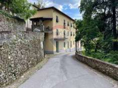 Foto Appartamento in vendita a Bagni Di Lucca - 5 locali 100mq