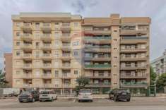 Foto Appartamento in vendita a Bari - 3 locali 120mq