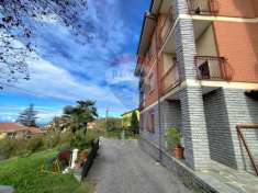 Foto Appartamento in vendita a Belvedere Langhe - 5 locali 155mq