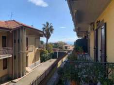 Foto Appartamento in vendita a Camporotondo Etneo - 5 locali 108mq