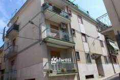 Foto Appartamento in vendita a Canosa Di Puglia - 3 locali 100mq