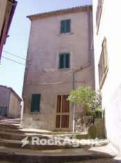 Foto Appartamento in vendita a Castell'Azzara - 2 locali 78mq