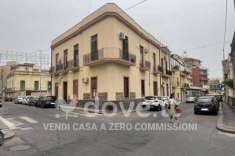 Foto Appartamento in vendita a Catania - 4 locali 110mq
