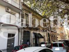 Foto Appartamento in vendita a Catania - 5 locali 190mq