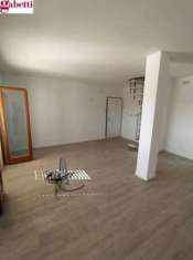 Foto Appartamento in vendita a Colle Di Val D'Elsa - 5 locali 107mq