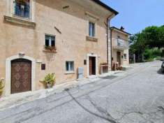 Foto Appartamento in vendita a L'Aquila - 3 locali 80mq