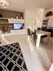 Foto Appartamento in vendita a Marina di Carrara - Carrara 100 mq  Rif: 1250404