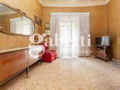 Foto Appartamento in vendita a Napoli - 4 locali 105mq