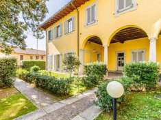 Foto Appartamento in vendita a Novate Milanese - 5 locali 215mq
