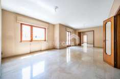 Foto Appartamento in vendita a Palermo - 7 locali 220mq