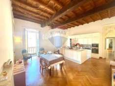 Foto Appartamento in vendita a Pavia - 4 locali 215mq