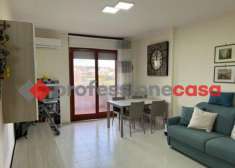 Foto Appartamento in vendita a Pomezia - 2 locali 65mq
