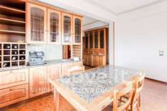 Foto Appartamento in vendita a Reggio Calabria - 4 locali 220mq
