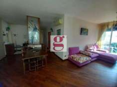 Foto Appartamento in vendita a Riccione - 4 locali 120mq