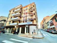 Foto Appartamento in vendita a Sassari - 6 locali 196mq