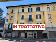 Foto Appartamento in vendita a Varese - 2 locali 83mq