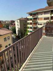 Foto Appartamento in vendita a Verona - 5 locali 75mq