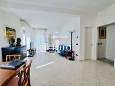 Foto Appartamento in Vendita a Viareggio Via Michele Coppino,  133