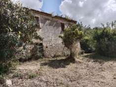 Foto Casa di campagna in Via Fratelli Bandiera