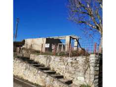 Foto Casa di campagna in Via Guido Monaco