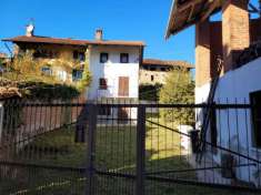 Foto CASA INDIPENDENTE CON CORTILE CON UN ALTRO FABBRICATO  PIU TERRENO IN PROSSIMITA