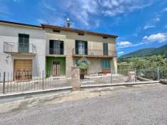 Foto Casa indipendente in vendita a Assisi