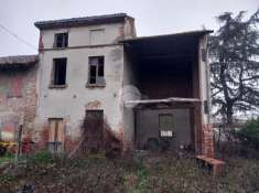 Foto Casa indipendente in vendita a Badia Pavese