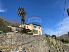 Foto Casa indipendente in vendita a Bagni Di Lucca - 14 locali 240mq