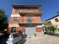 Foto Casa indipendente in vendita a Benevento - 14 locali 520mq