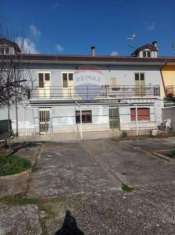 Foto Casa indipendente in vendita a Benevento - 7 locali 200mq