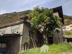 Foto Casa indipendente in Vendita a Caldes Bozzana