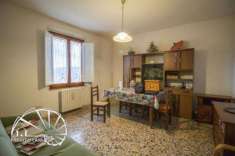 Foto Casa indipendente in vendita a Carmignano - 5 locali 140mq