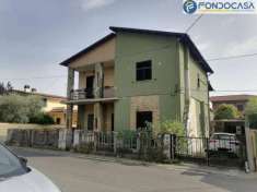 Foto Casa indipendente in vendita a Carrara - 6 locali 100mq