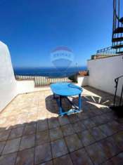 Foto Casa indipendente in vendita a Castelsardo - 5 locali 150mq