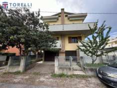 Foto Casa indipendente in vendita a Cervia - 7 locali 175mq