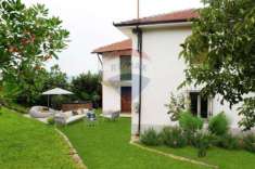 Foto Casa indipendente in vendita a Cossano Belbo - 5 locali 220mq