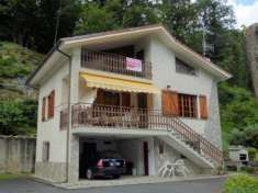 Foto Casa indipendente in vendita a Frassino - 5 locali 120mq