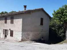 Foto Casa indipendente in vendita a Genga