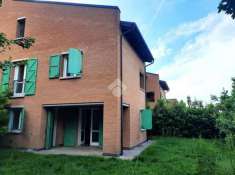 Foto Casa indipendente in vendita a Granarolo Dell'Emilia