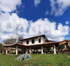 Foto Casa indipendente in vendita a Gubbio - 210mq