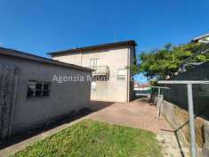 Foto Casa indipendente in vendita a Montecalvo In Foglia - 14 locali 430mq