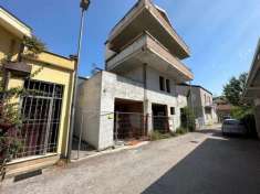Foto Casa indipendente in vendita a Pescara - 5 locali 150mq