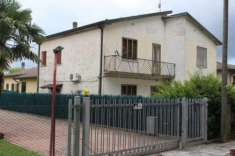 Foto Casa indipendente in vendita a Piove Di Sacco - 10 locali 214mq