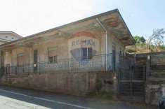 Foto Casa indipendente in vendita a Ragalna